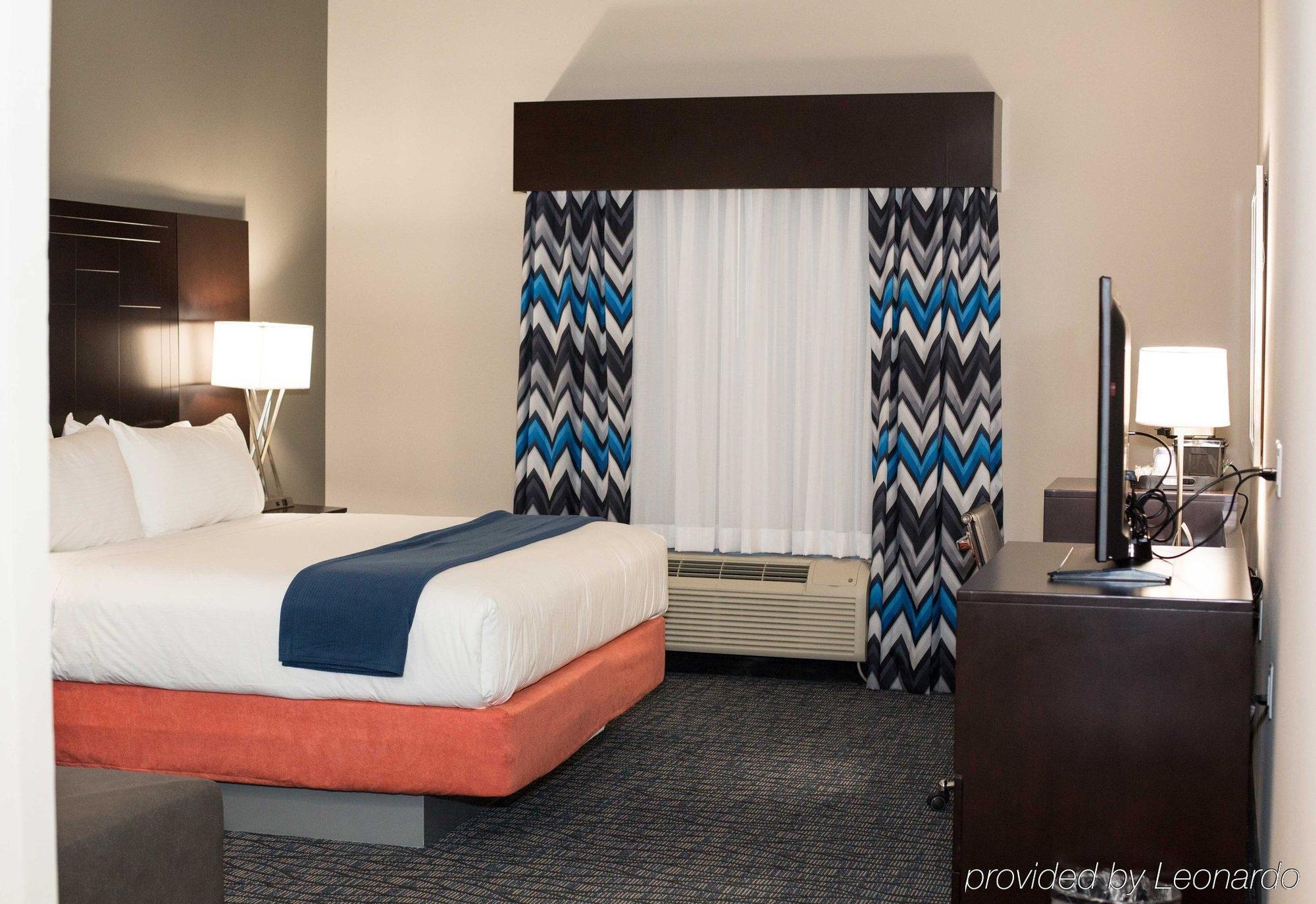 Holiday Inn Express & Suites Oklahoma City Southeast, An Ihg Hotel Exterior photo